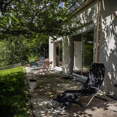 Maison Sous Le Noyer * Fraisses