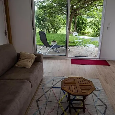 Maison Sous Le Noyer דירה